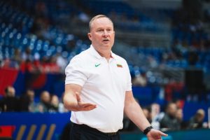 Lietuvos rinktinė turės naują trenerį: K. Maksvyčiui padėkota už darbą olimpiniame cikle