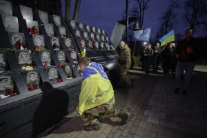 Ukrainos prokuratūra tiria karo belaisvių ukrainiečių nužudymą prie Robotynės