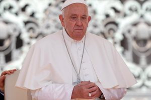 Popiežius apgailestauja, kad iš Antrojo pasaulinio karo nieko nepasimokėme
