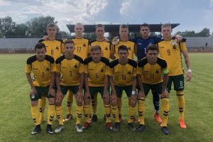 Lietuvos jaunių futbolo rinktinė su estais sužaidė be įvarčių