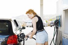 LEA: per savaitę šalyje benzinas pigo šešiais, dyzelinas – vienuolika centų