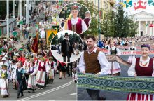 „Iš tradicijų susideda tauta“: dešimtys tūkstančių žmonių dalyvauja Dainų šventės eisenoje
