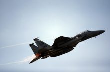 Švedijos kariuomenė: Rusijos bombonešis pažeidė Švedijos oro erdvę