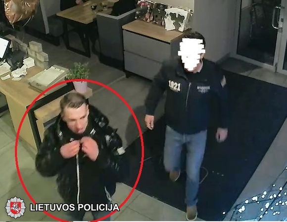 Policija prašo padėti rasi butą Senamiestyje apšvarinusį vyrą