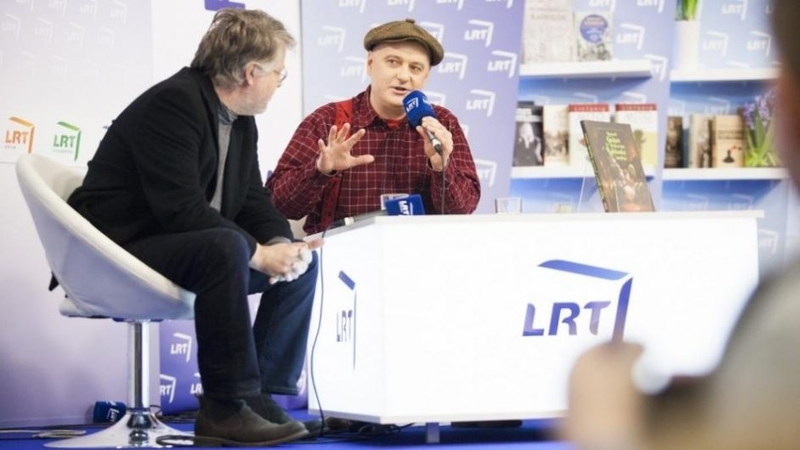 Knygą pristatęs A. Rakauskas-Gustavas: visuomet norėjau būti ne žurnalistu
