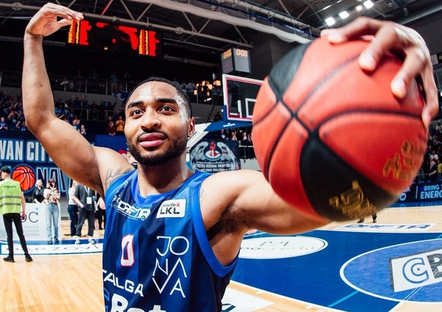 Virtuozas: „CBet“ legionierius B. Childressas per rungtynes su „7bet-Lietkabeliu“ kamuolį perėmė net aštuonis kartus, tai šio „Betsafe-LKL“ sezono rekordas.