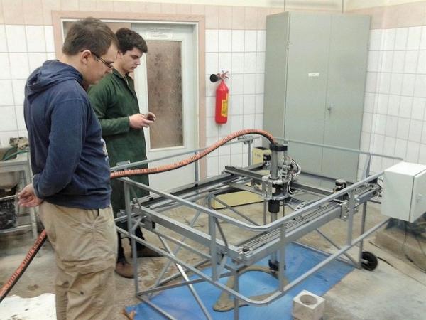 KTU mokslininkai sukūrė betono mišinį 3D spausdintuvui
