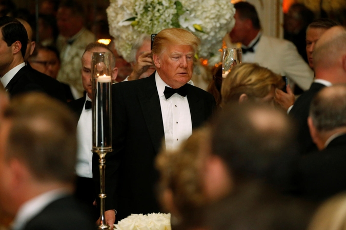 D. Trumpas 2018-uosius sutiko prabangiame pokylyje ir pylė žinutes tviteryje