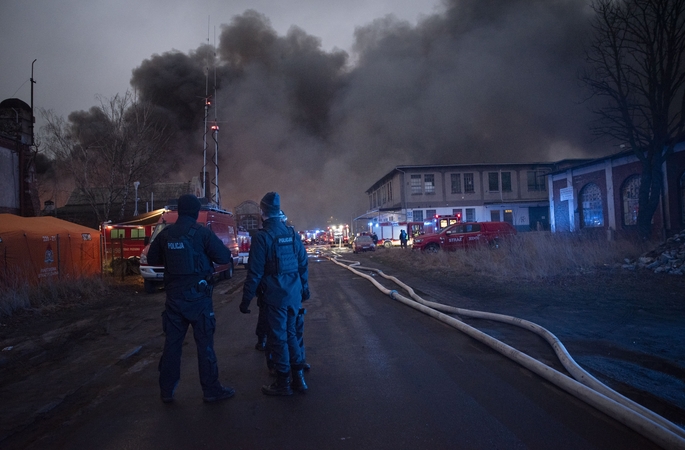 Lenkija: gaisras Gdanske padarė daug žalos, tiriamos jo aplinkybės