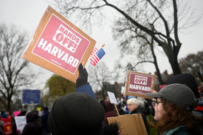 Trumpo administracija įšaldė elitinio JAV universiteto finansavimą