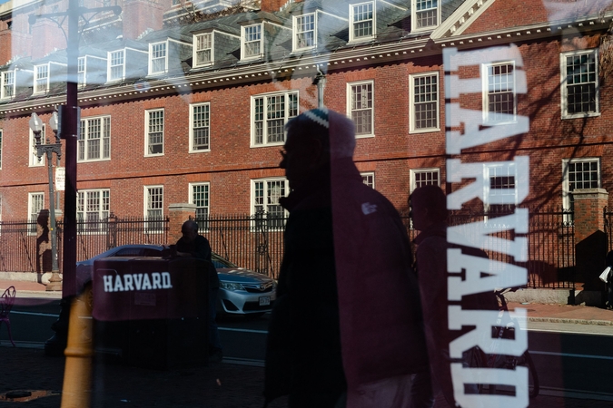 JAV administracija dar sumažino finansavimą Harvardo universitetui