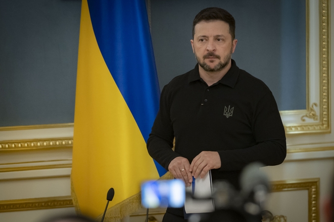 Zelenskis: Ukraina pasirengusi tiesioginėms deryboms su Rusija tik sudarius paliaubas