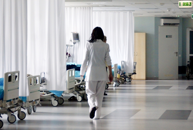 Gydymo įstaigose – nauja tvarka: sudarytų palankesnes sąlygas registruotis pas gydytoją