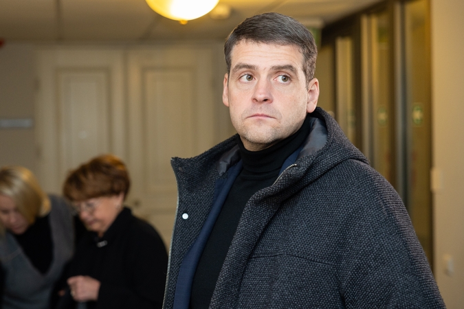 Policija pradėjo tyrimą dėl anonimo suklastotų lėktuvo bilietų, skirtų Žemaitaičiui
