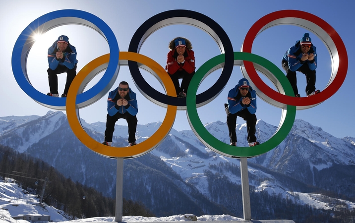 Austrijos olimpiečiai pozuoja Sočyje.