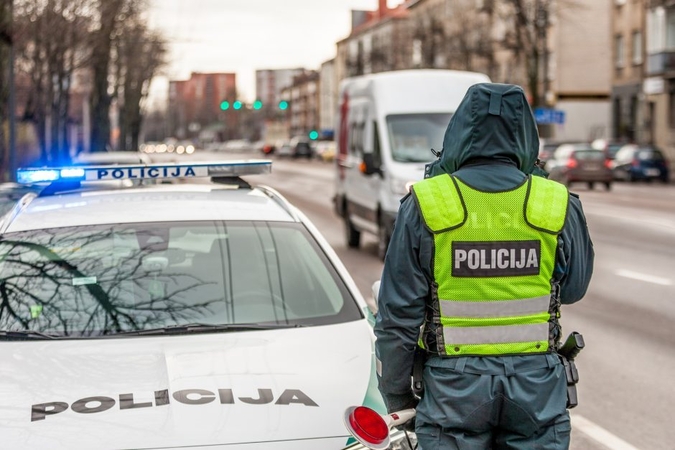 Avarija Vilniuje: pėsčiųjų perėjoje partrenkta moteris – ligoninėje