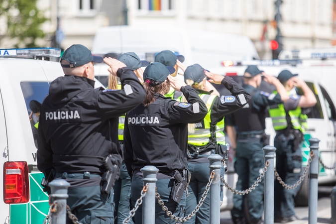 Kas antras policijos pareigūnas galėtų išeiti į pensiją: ar liks, kas mus „gins, saugos ir padės“?