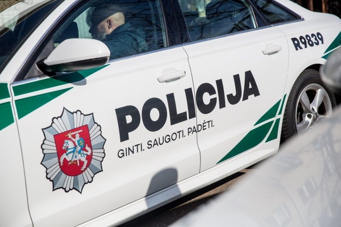 Praėjusi para keliuose: sužeista trylika žmonių, vienas jų – mažametis