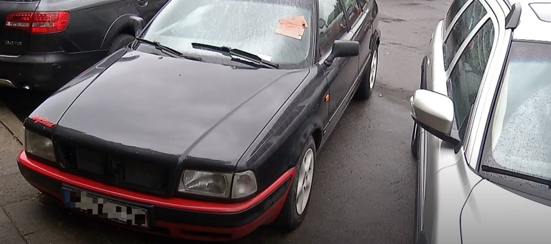 Sostinėje nutempiami seni automobiliai: norintys susigrąžinti, turės susimokėti