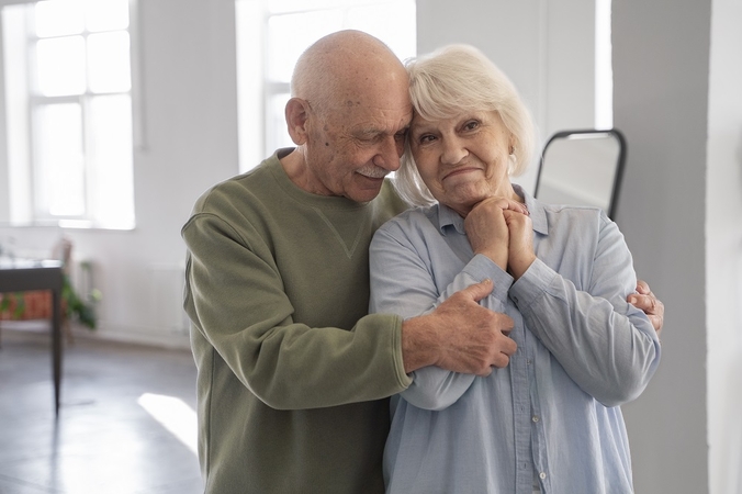 Nauda: fizinis aktyvumas mažina osteoporozės grėsmę, padeda ilgiau išlaikyti judrumą ir gerą nuotaiką.