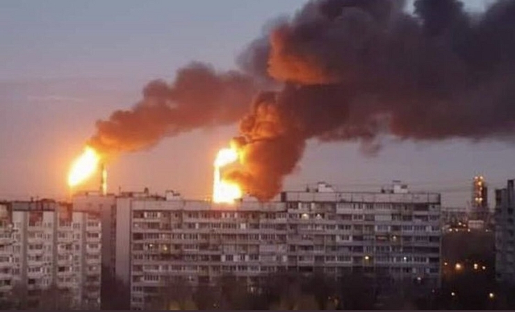 Pamaskvėje kilo milžiniškas mįslingas gaisras