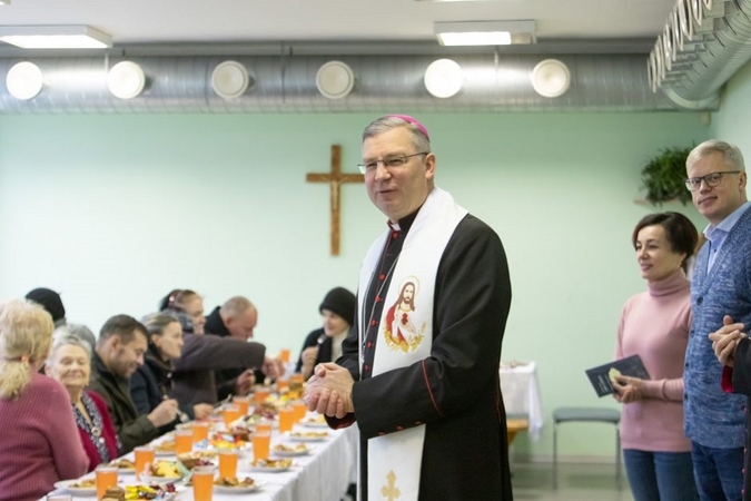 Skurstantieji susėdo prie bendro Kūčių pusryčių stalo