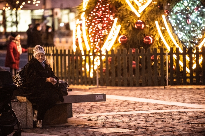 Meras: Vilnius per Kalėdas atsisakys eglės prie rotušės, kai kurių renginių, apšvietimo