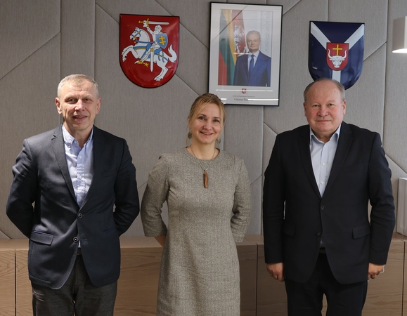 Iš kairės: Vidas Bružas, Diana Rėklaitienė, Valerijus Makūnas