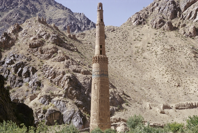 Po žemės drebėjimų senovinis Afganistano minaretas gali sugriūti