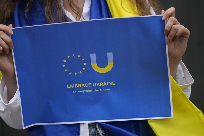ES ruošia dirvą kandidatės statuso suteikimui Ukrainai