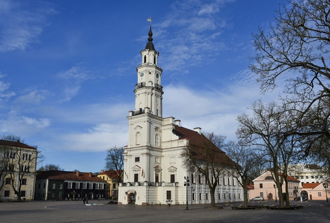 Kauno rotušės uždarymas – persikeliant per portalą