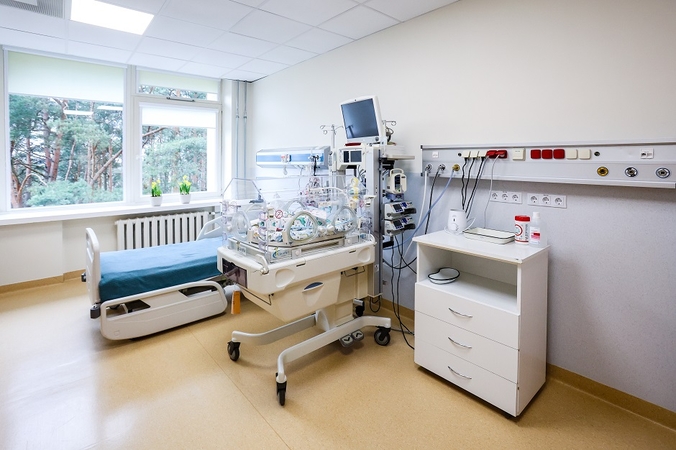 Kauno klinikų palatose mama kartu su neišnešiotu kūdikiu galės praleisti visą parą