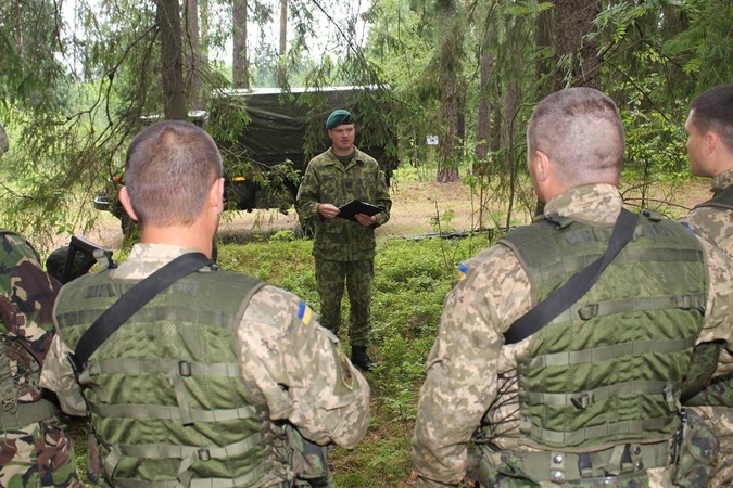 Siūloma steigti Lietuvos karinę mokymų misiją Ukrainoje