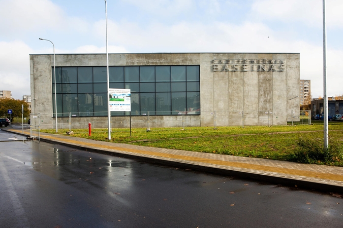 Kas padengs neatidaromo Fabijoniškių baseino nuostolius?