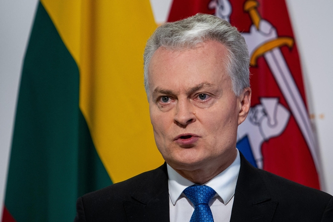 G. Nausėda paragino laikinai stabdyti „istorinės atminties trynimą“