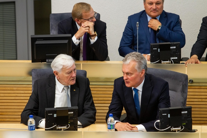 Ko paskutiniame prezidentės pranešime pasigedo G. Nausėda?
