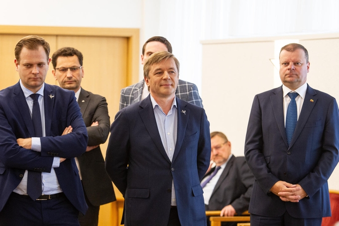 Auga žmonių nusivylimas valdžia – tiek Vyriausybe, tiek Seimu