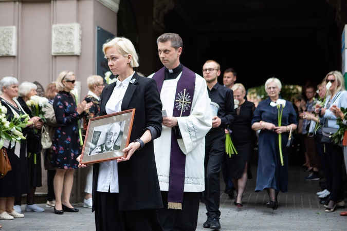 Į paskutinę kelionę išlydėtas teatro legenda aktorius G. Girdvainis