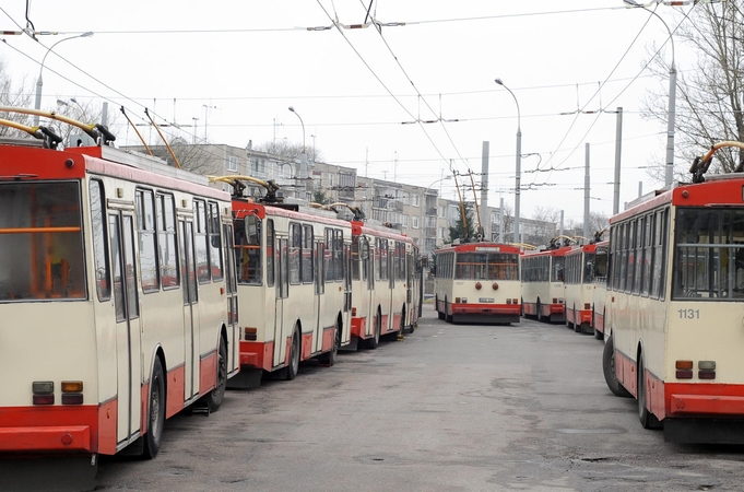 Vilnius? Troleibusas? Nelipti? Užmuš?