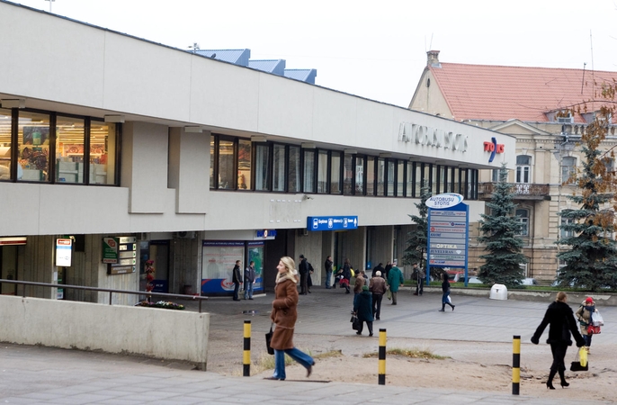 Sukirto rankomis su R. Šimašiumi: Vilniaus autobusų stotis nebus iškelta