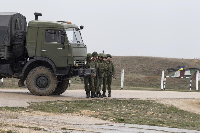 Prie Ukrainos sienos ties Chersono sritimi pergrupuojamos Rusijos karinės pajėgos