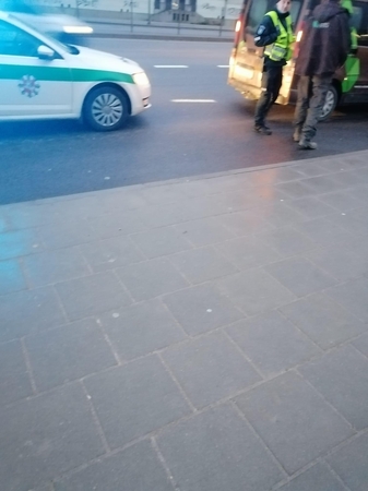 Sostinėje į avariją pateko policininkės vairuojamas automobilis