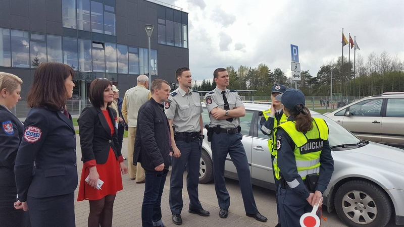 Balsių progimnazija ir bendruomenė pati ėmė rūpintis vaikų saugumu