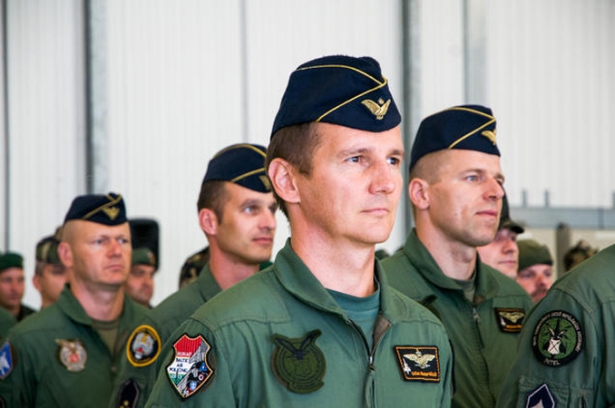Į oro policijos misiją pirmą kartą atvyksta Vengrijos kariai