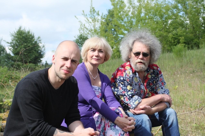 V. Bareikis ruošiasi koncertams su legendiniu „Dainos teatru“
