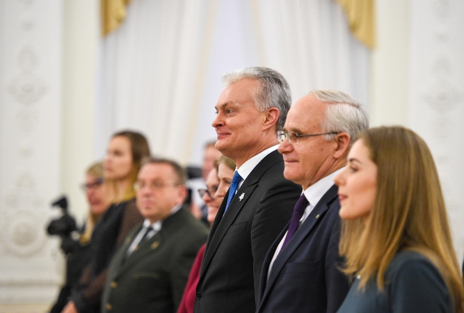 Prezidentūroje apdovanoti geriausių disertacijų autoriai