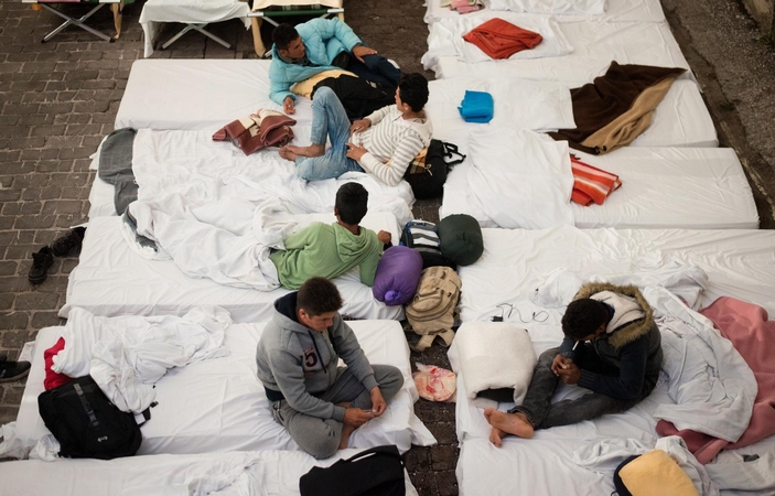 ES iki lapkričio pabaigos įsteigs specialius migrantų priėmimo centrus