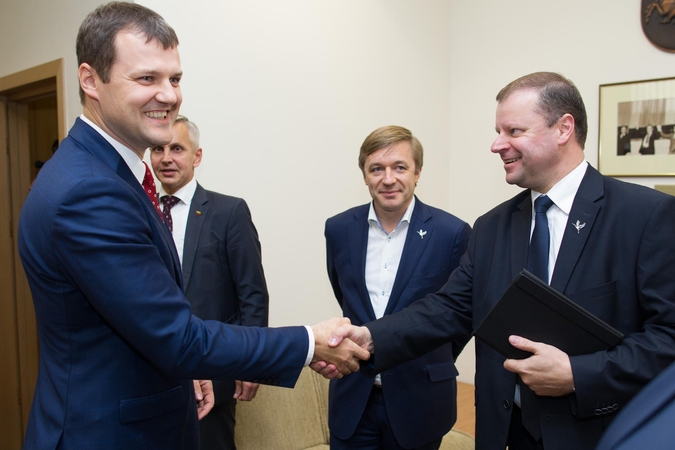 Socialdemokratų skyriai pasisakys dėl koalicijos su „valstiečiais“ ateities 