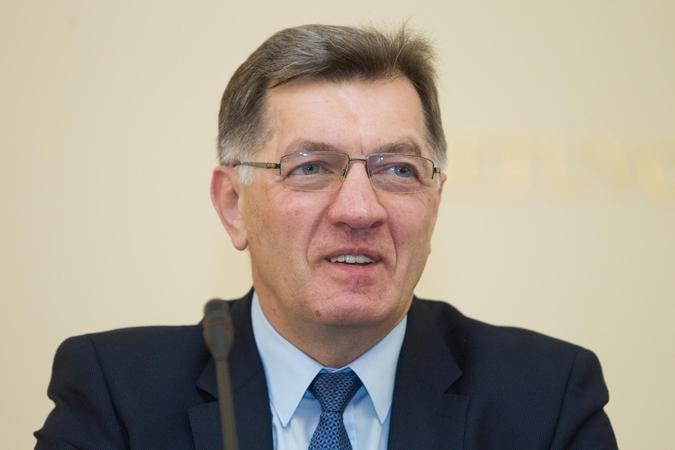 A. Butkevičius: ar minimali alga šiemet didės du kartus, paaiškės po pusmečio