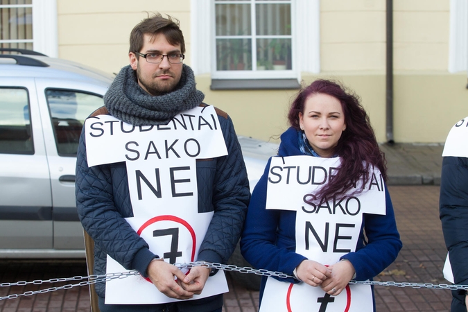 Seime nerasta sutarimo dėl gerai besimokančio studento